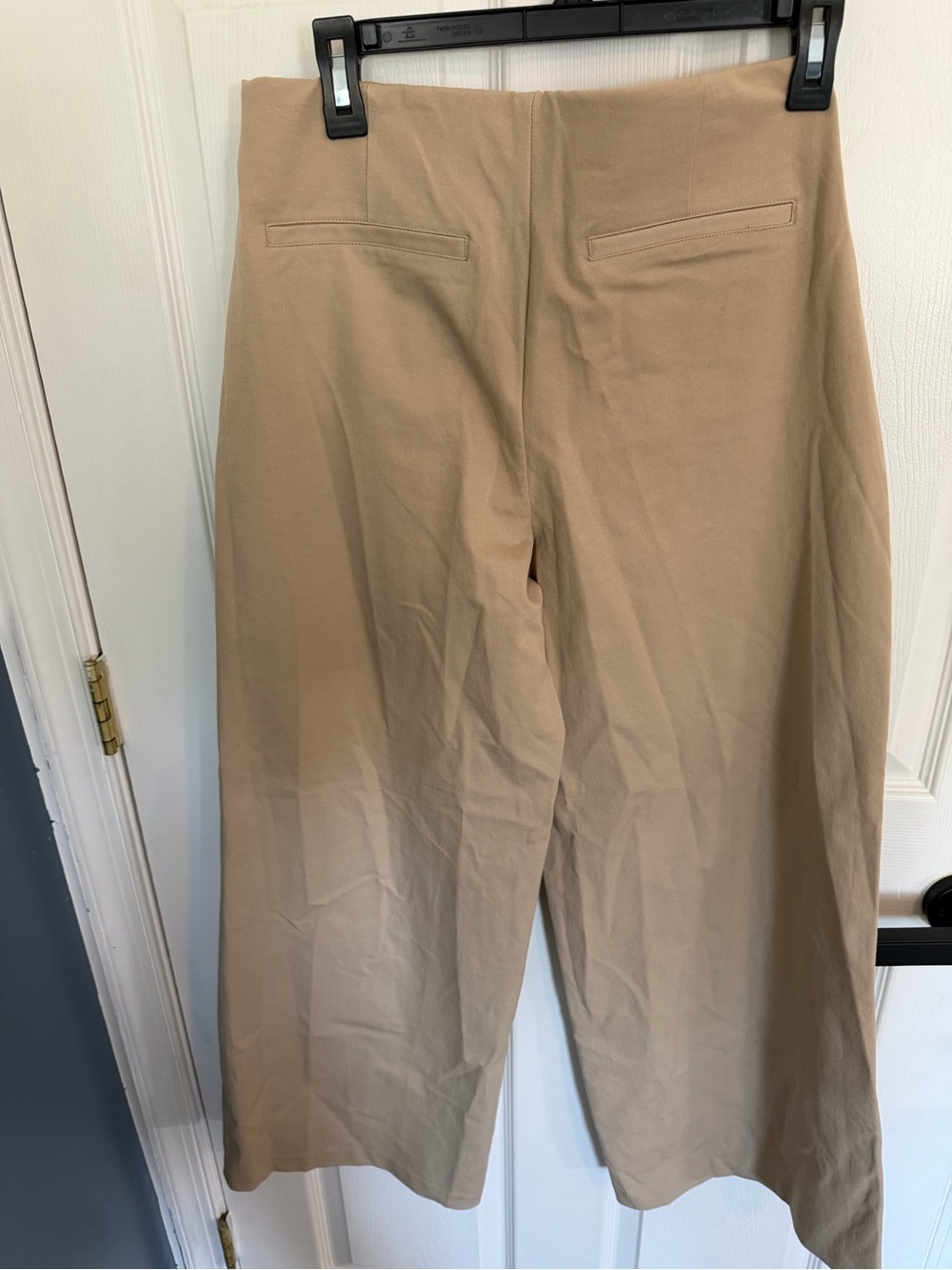Old Navy Women's Wide-Leg Chino Pants in Tan - New with tags